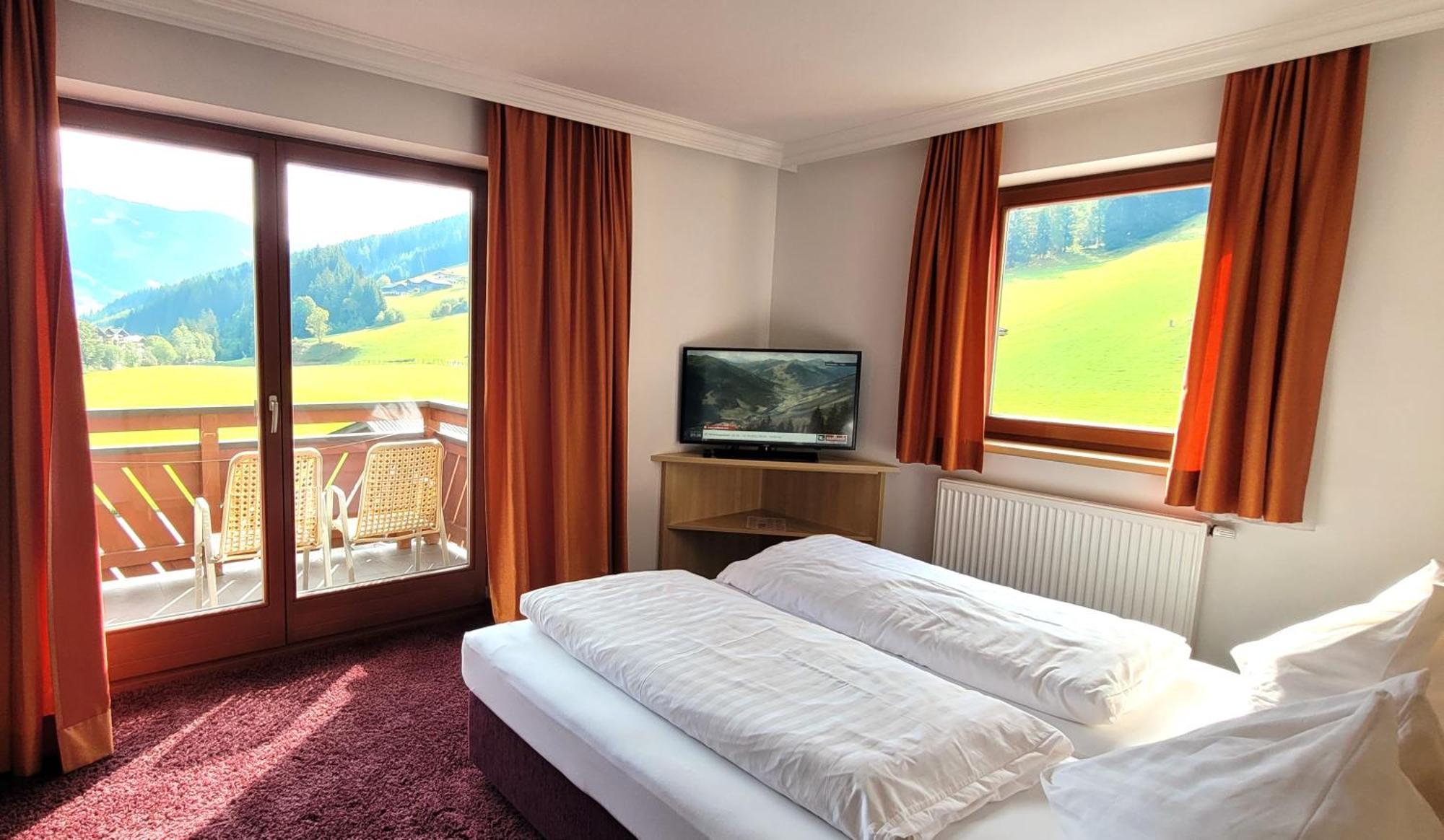 Hotel Sommerer - Inklusive Joker Card Im Sommer Saalbach-Hinterglemm Ngoại thất bức ảnh
